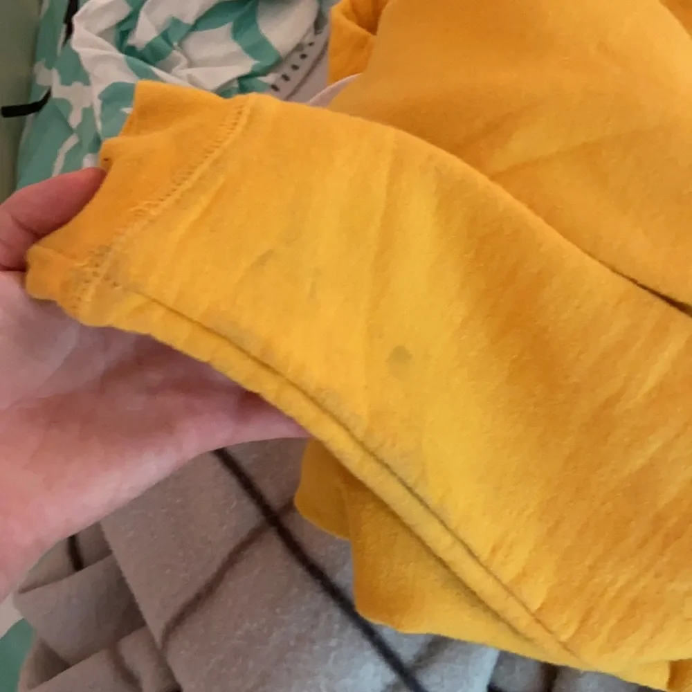 Cropped Hoodie Iowa U - Picture 5 of 5